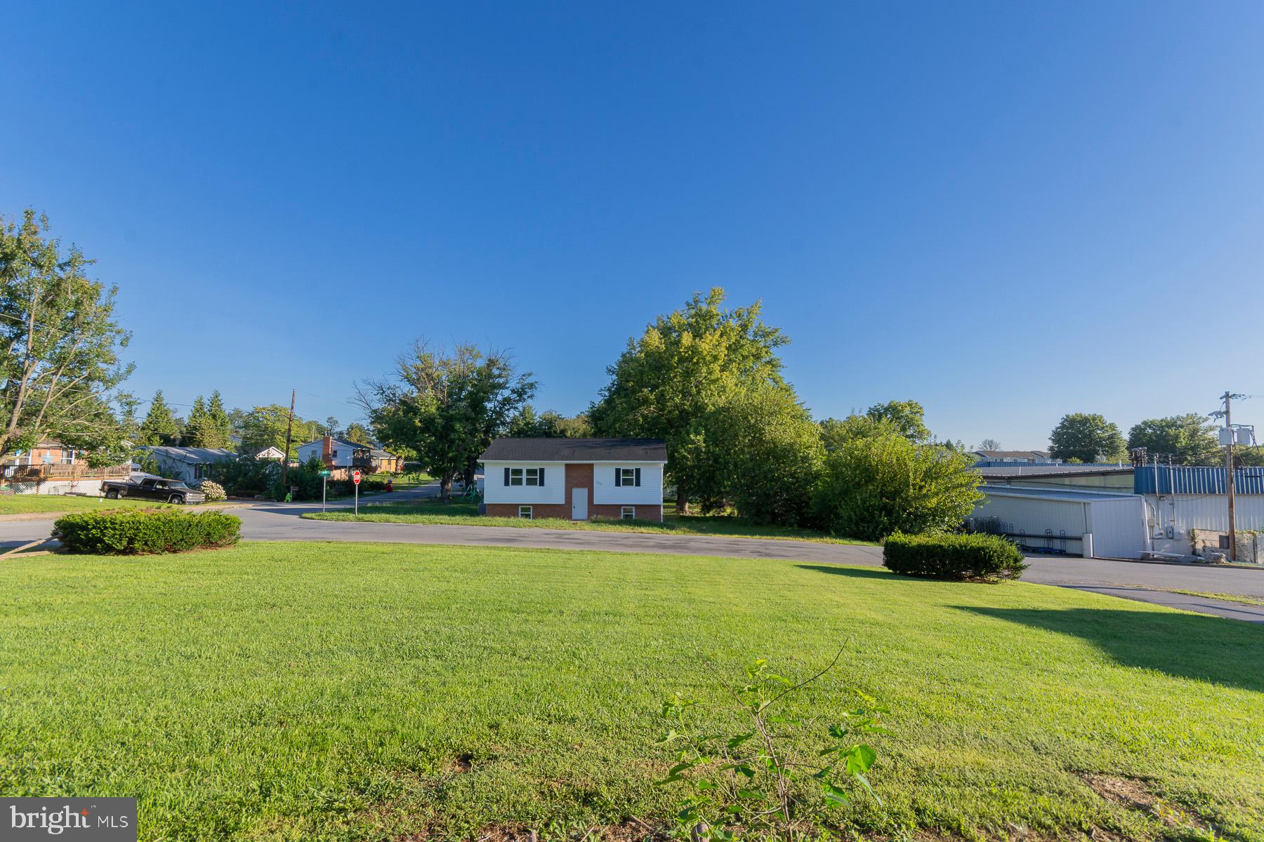 ORCHARD HILLS - Residential