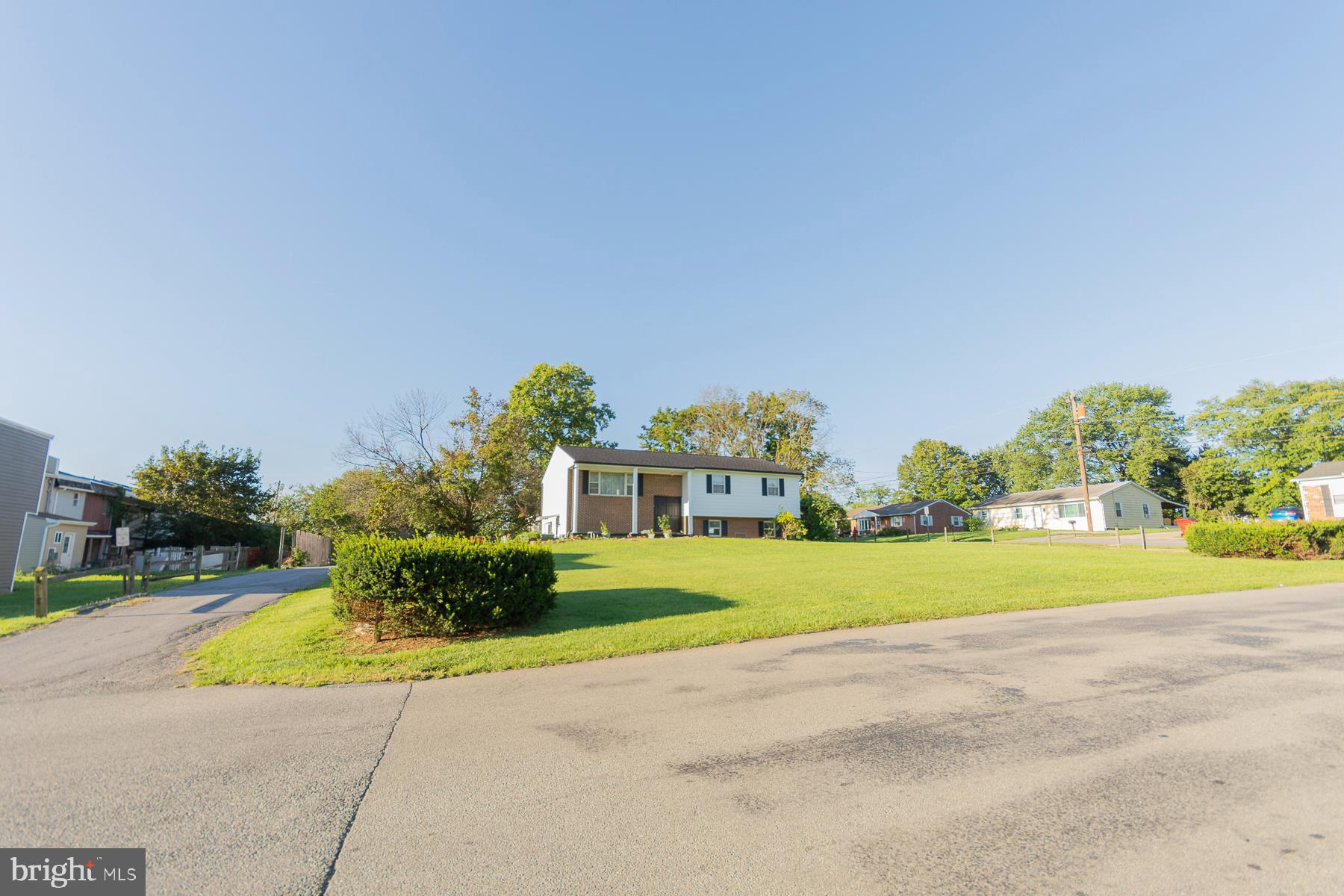 ORCHARD HILLS - Residential