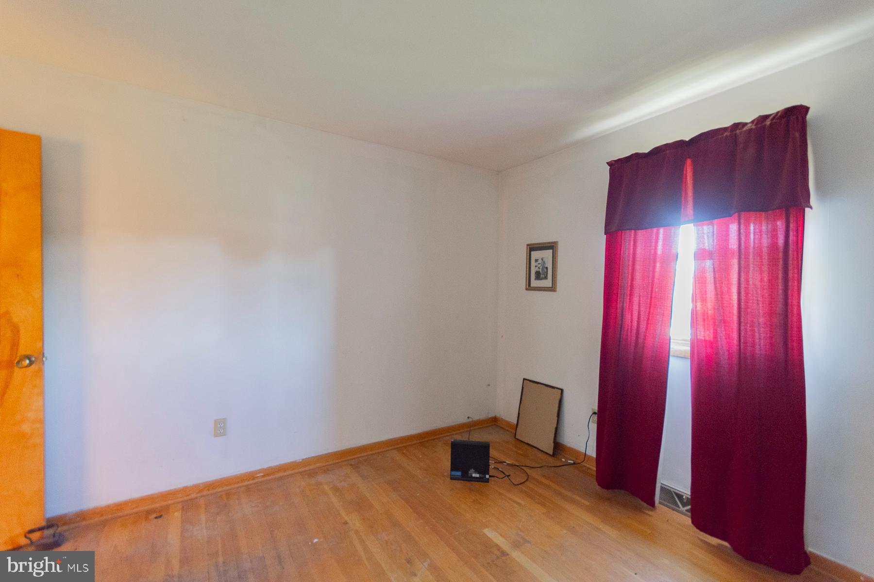 ORCHARD HILLS - Residential