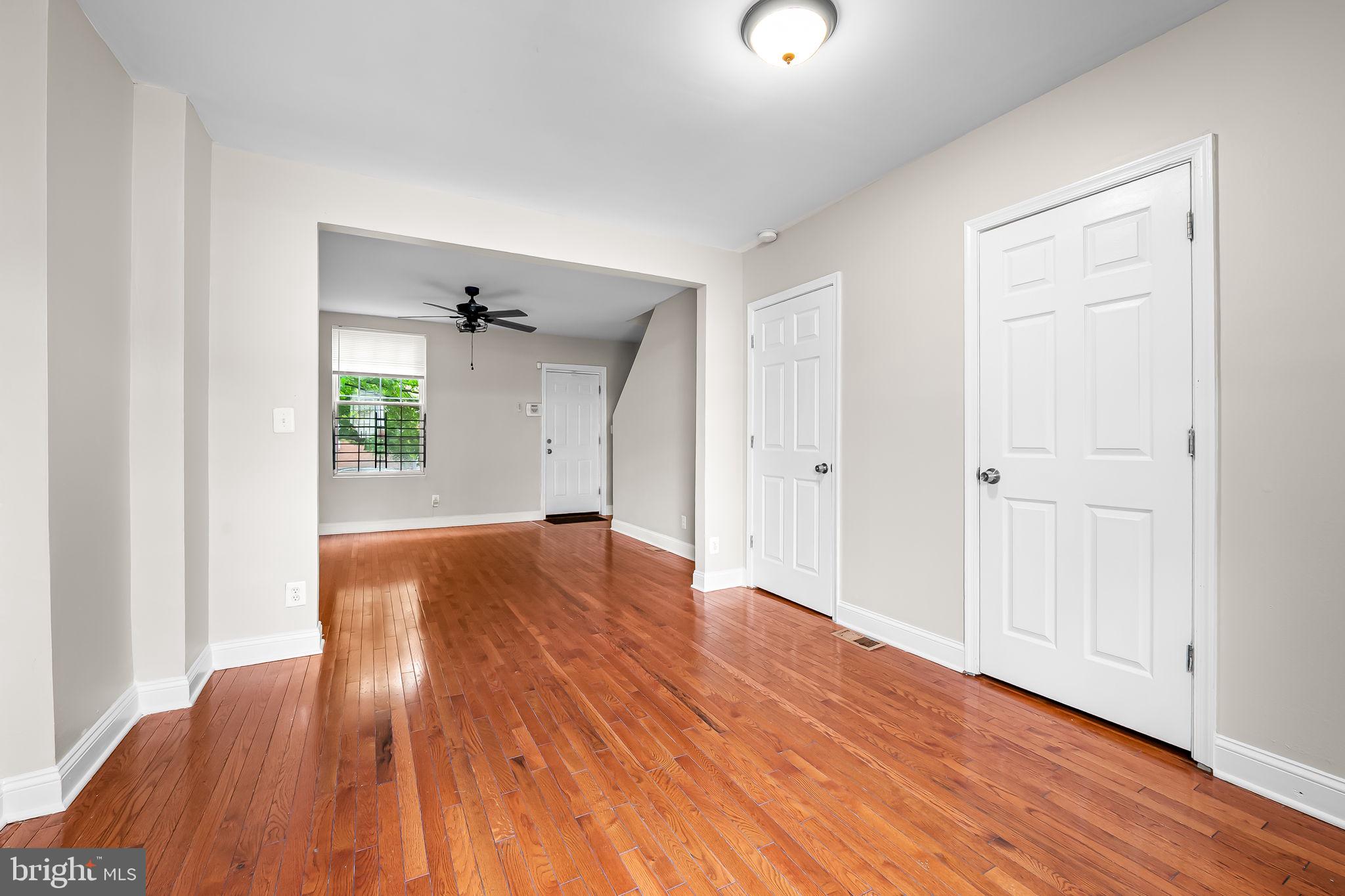 ELWOOD PARK - Residential Lease