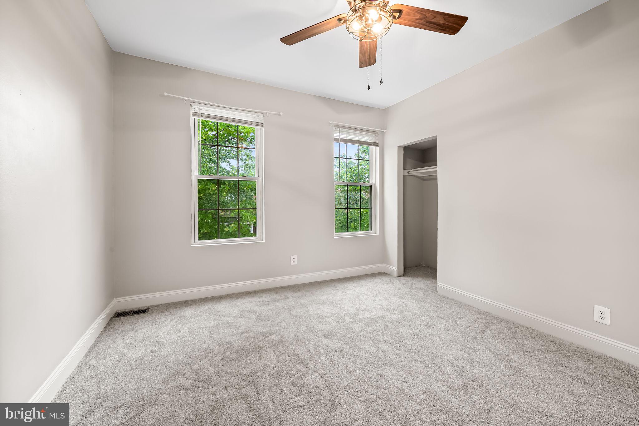 ELWOOD PARK - Residential Lease