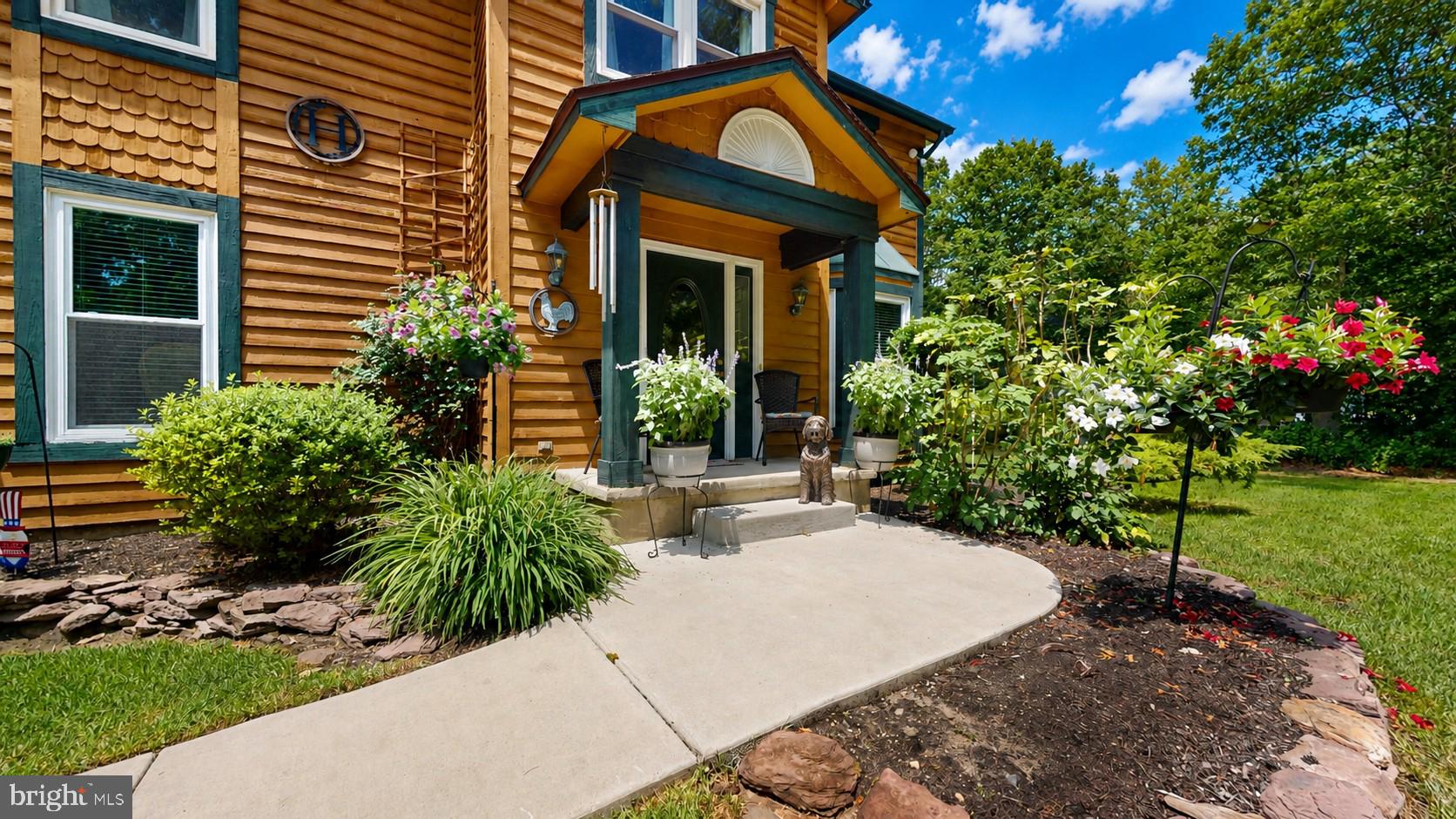 4 WHITEWATER LANE