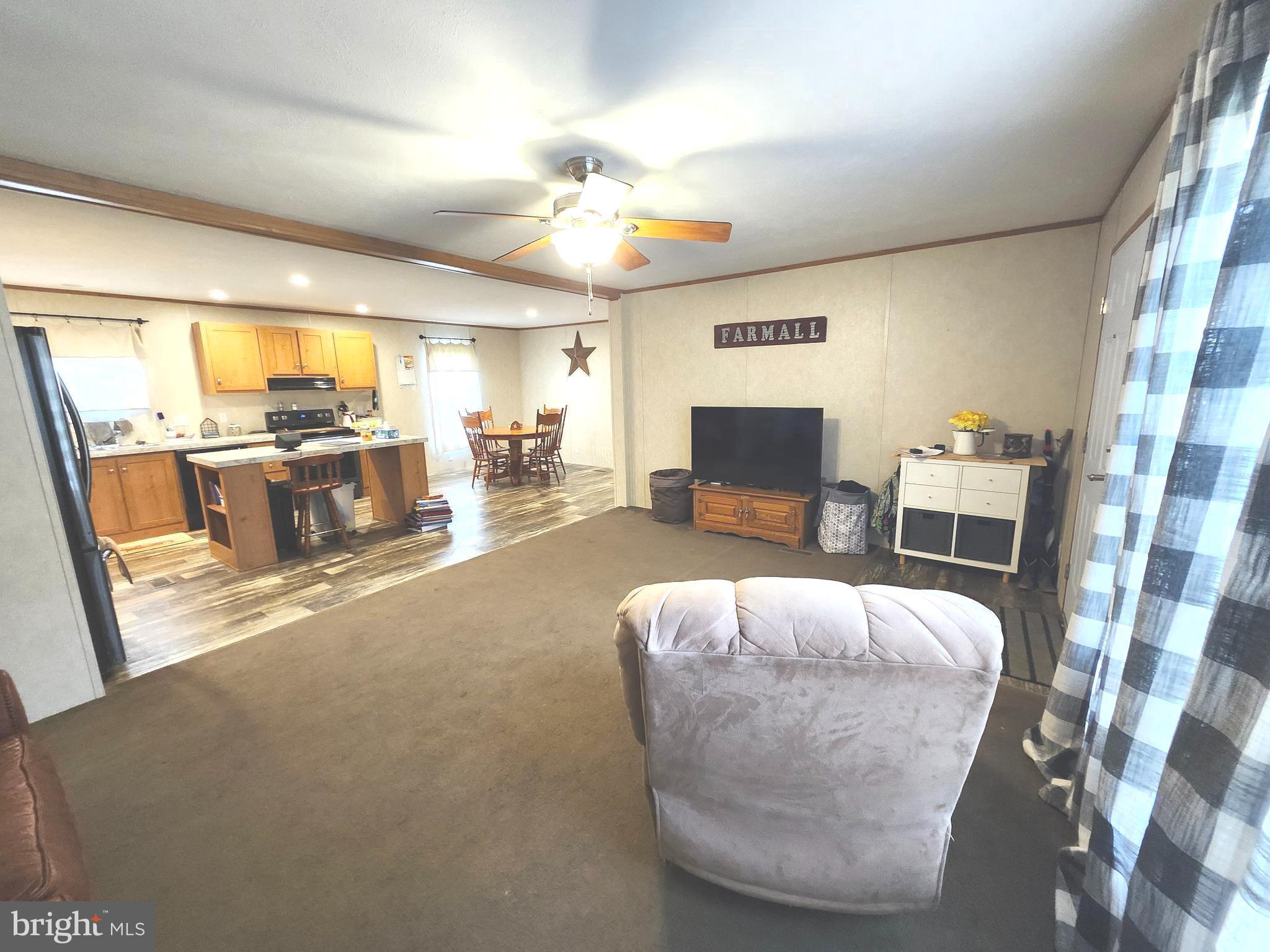 NONE UNRESTRICTED - Residential