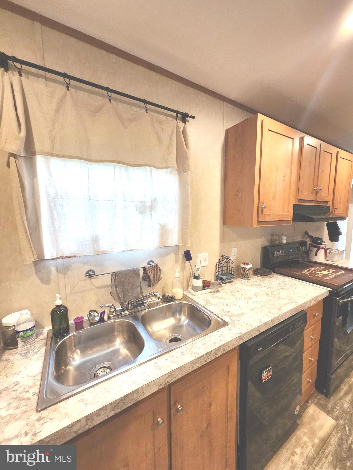 NONE UNRESTRICTED - Residential