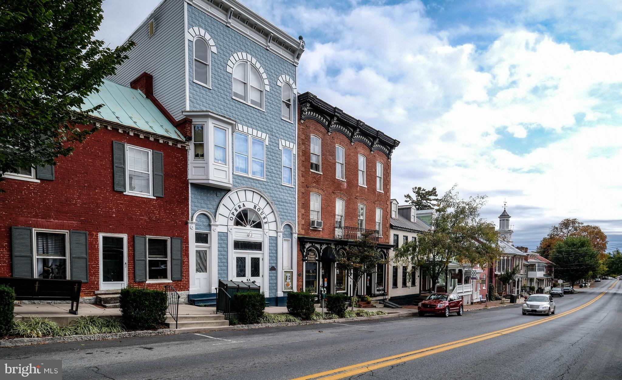 CHAPLINE'S CHOICE - Residential