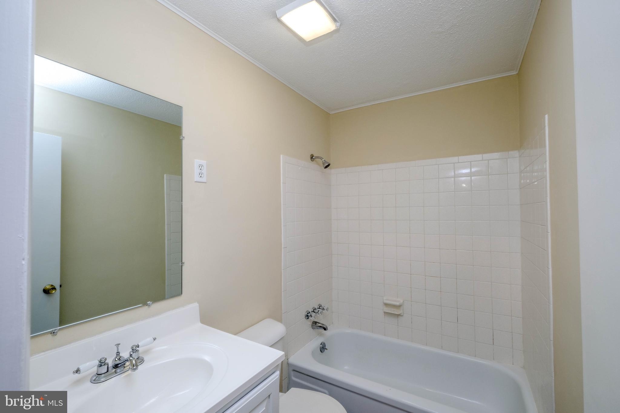 CHAPLINE'S CHOICE - Residential