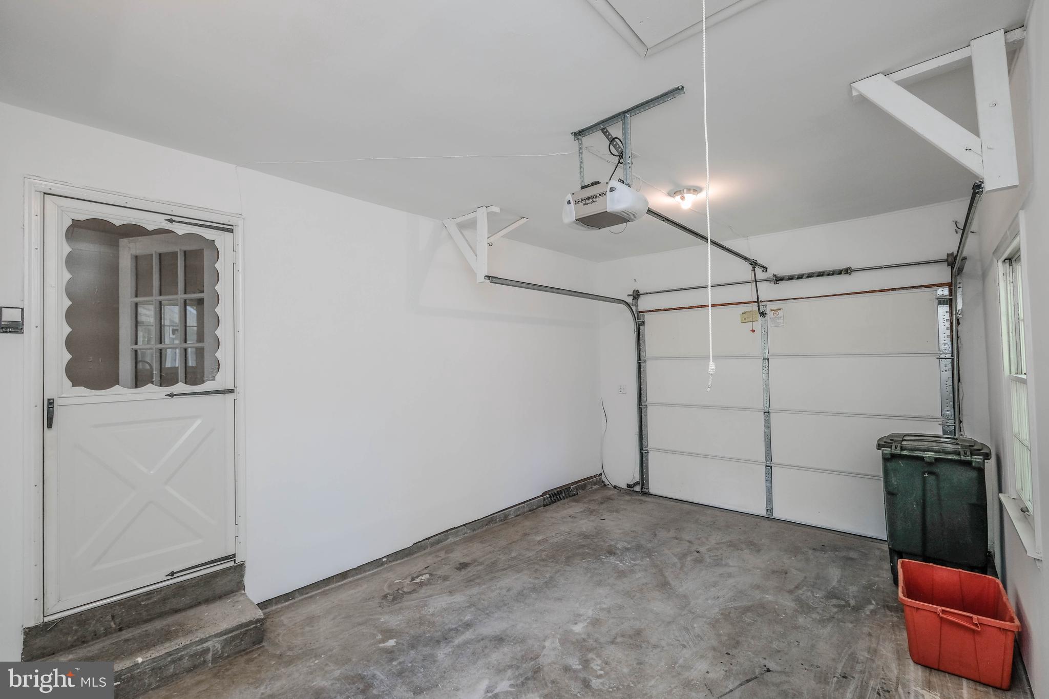 CHAPLINE'S CHOICE - Residential