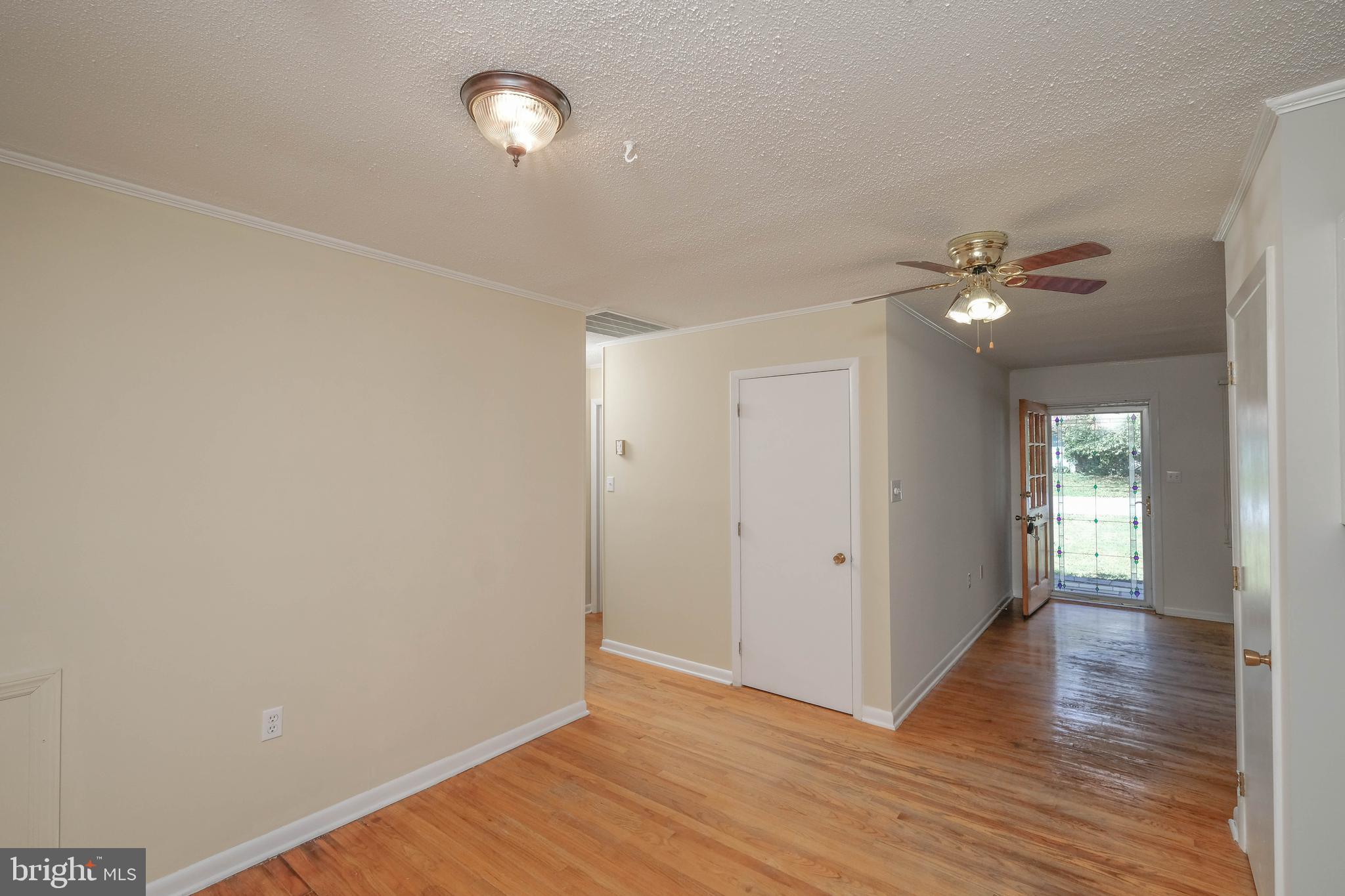 CHAPLINE'S CHOICE - Residential