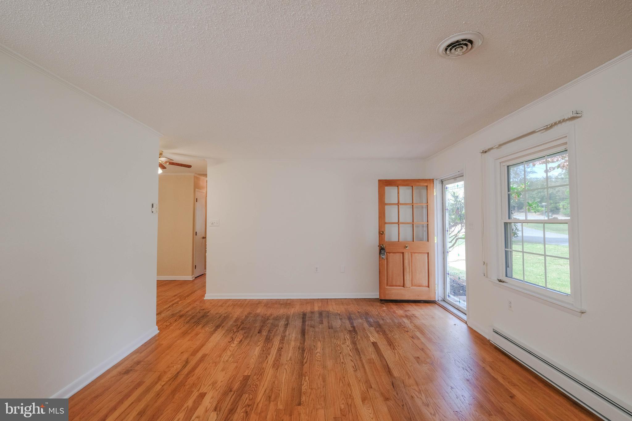 CHAPLINE'S CHOICE - Residential