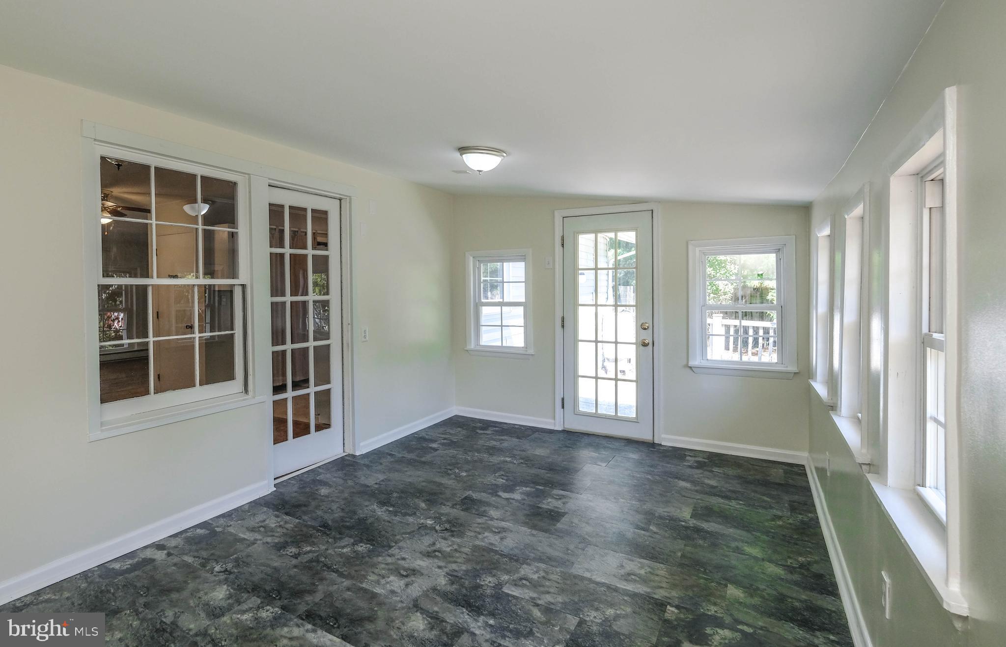 CHAPLINE'S CHOICE - Residential