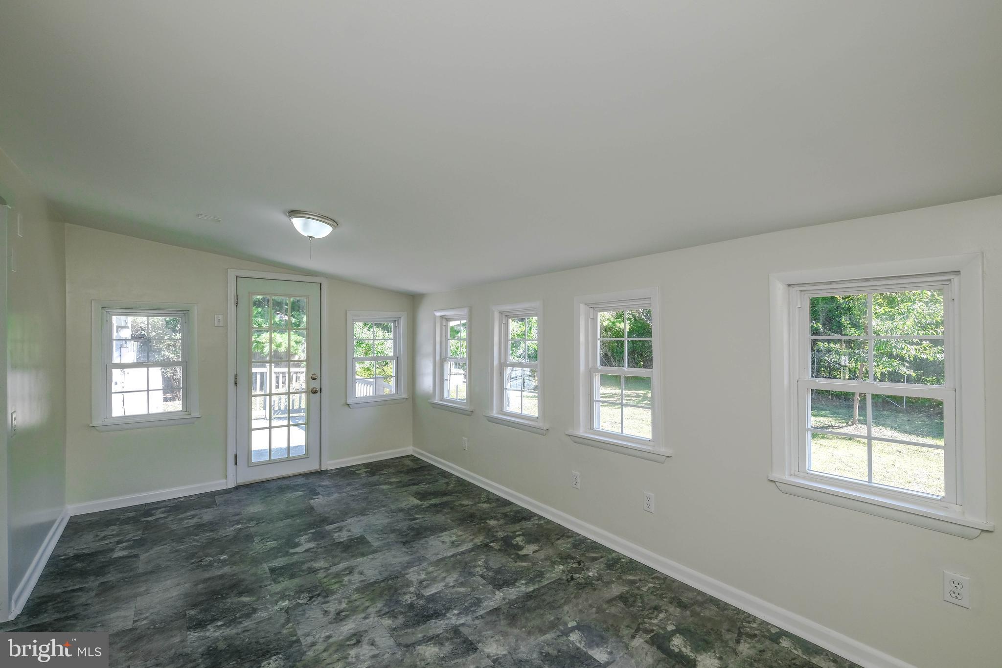 CHAPLINE'S CHOICE - Residential