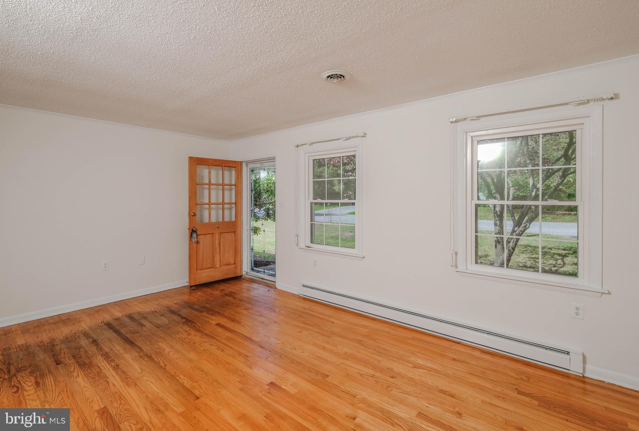 CHAPLINE'S CHOICE - Residential