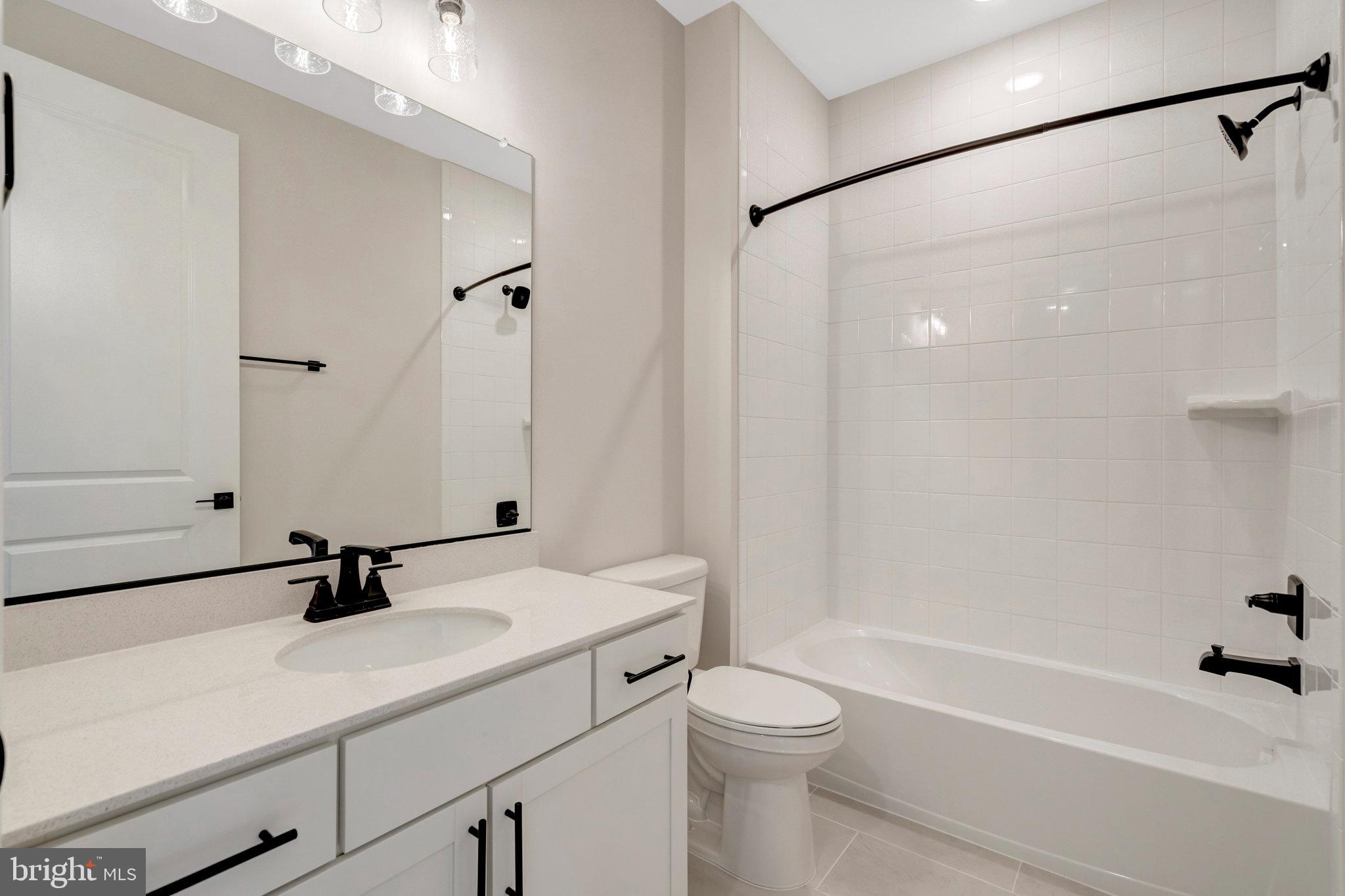 MIDDLETOWN - Residential