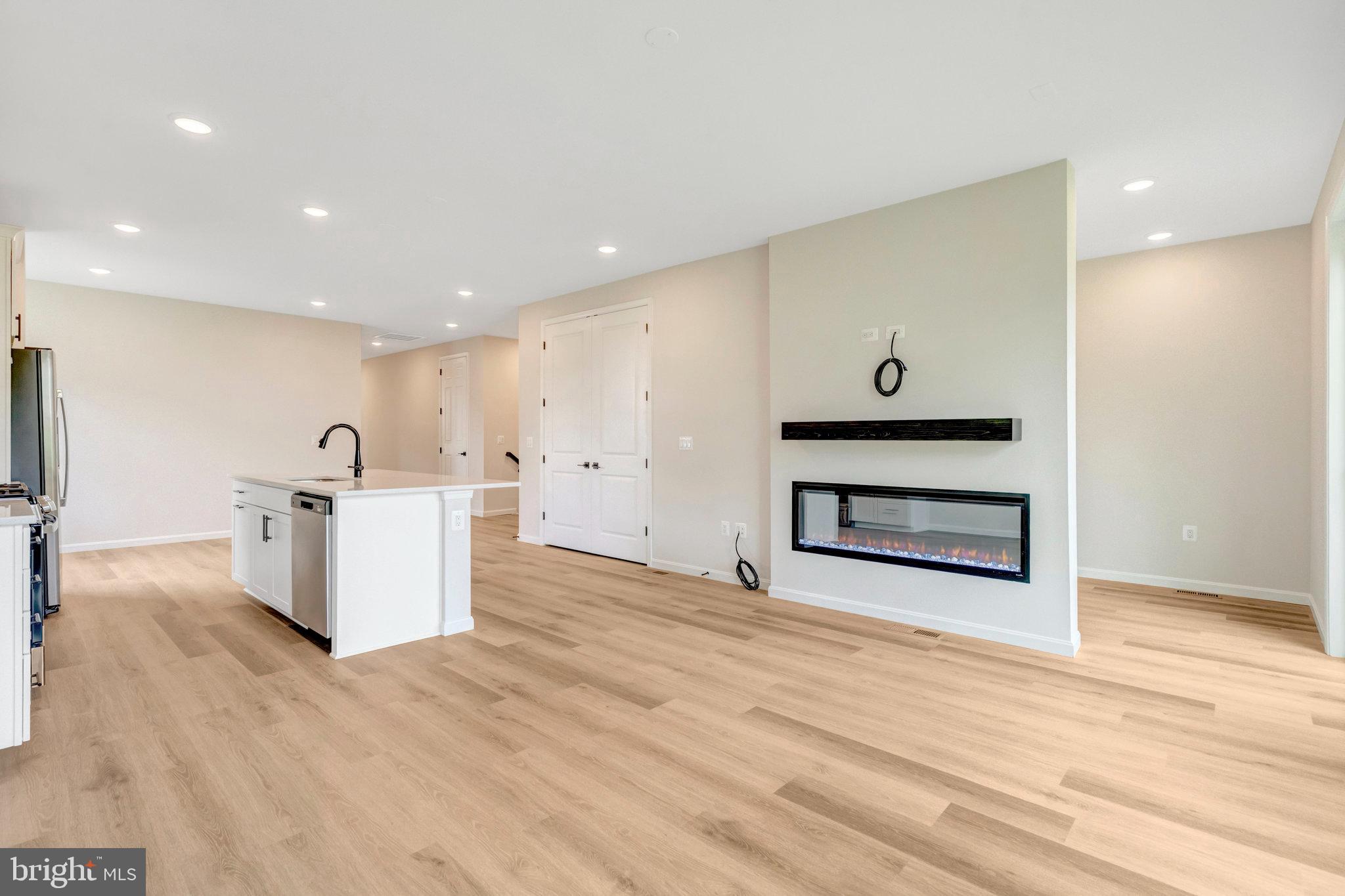 MIDDLETOWN - Residential