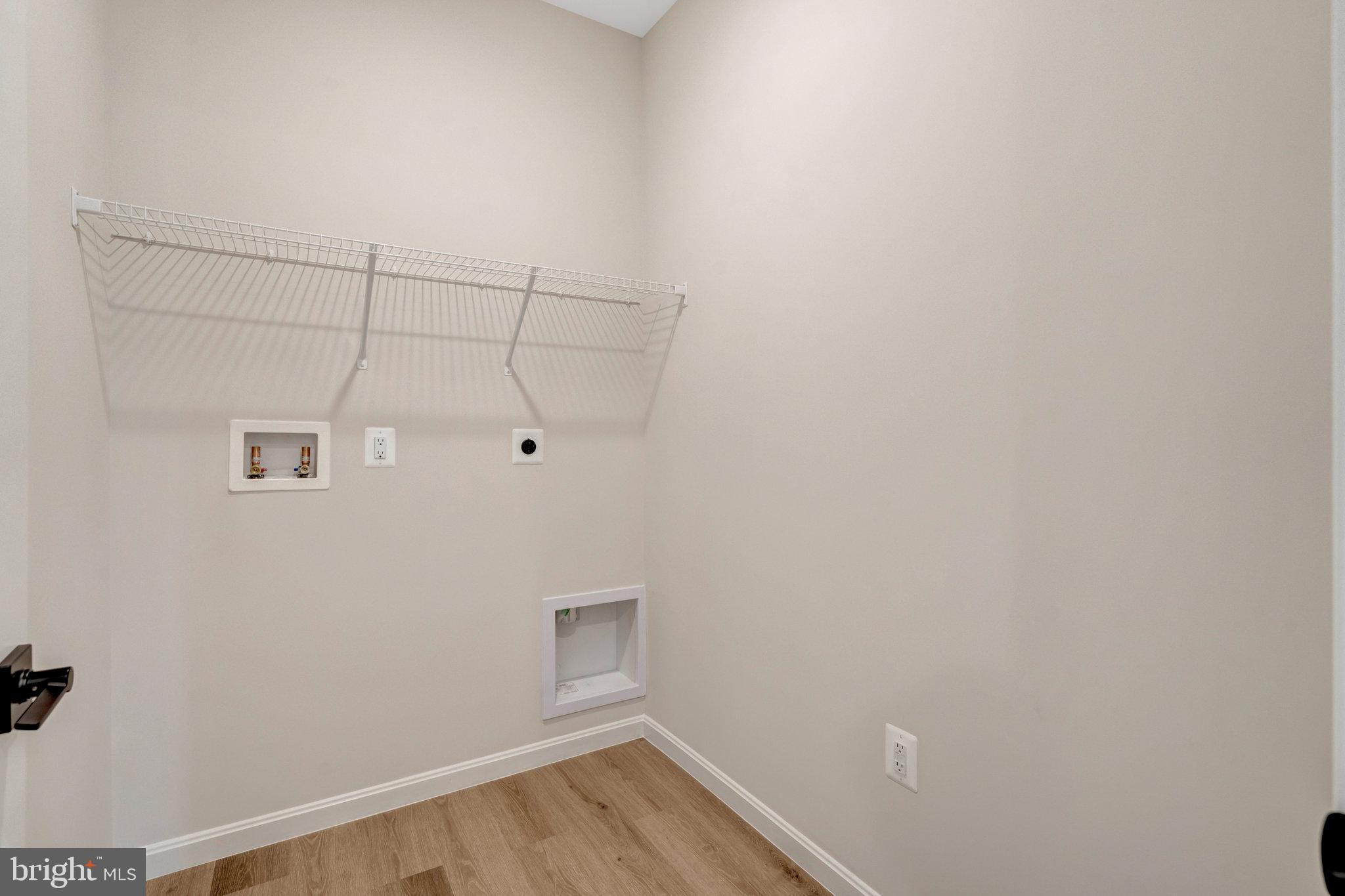 MIDDLETOWN - Residential