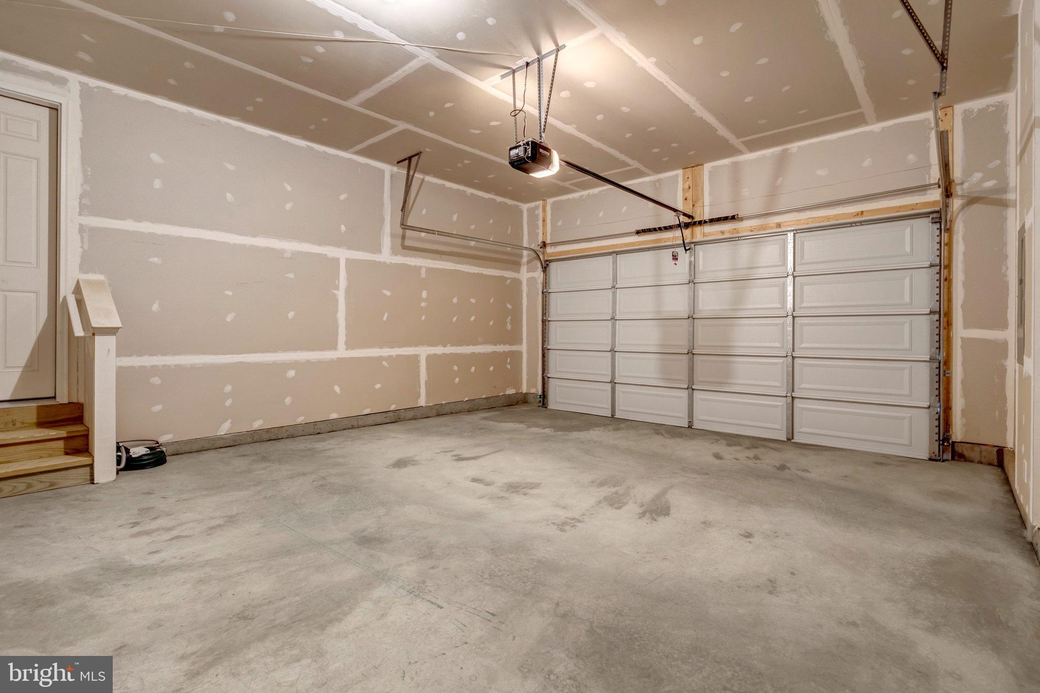 MIDDLETOWN - Residential