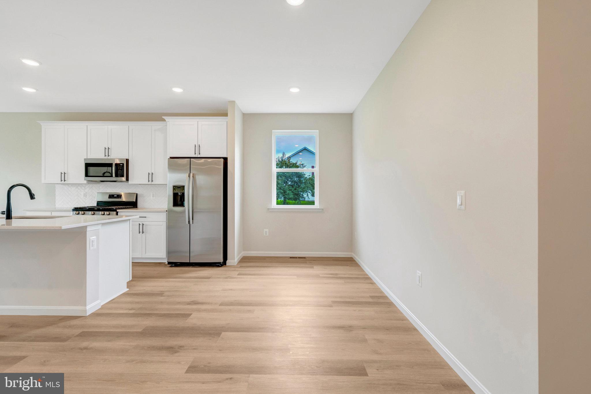 MIDDLETOWN - Residential