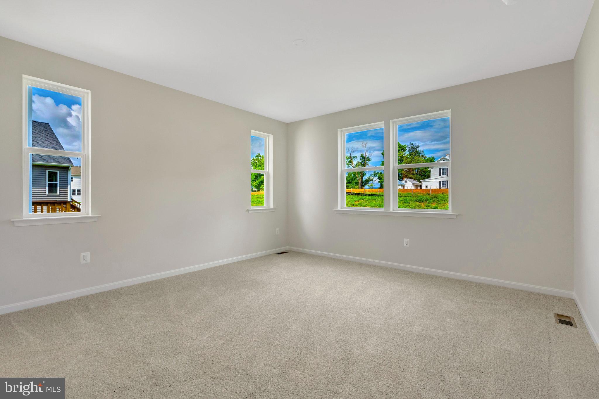 MIDDLETOWN - Residential