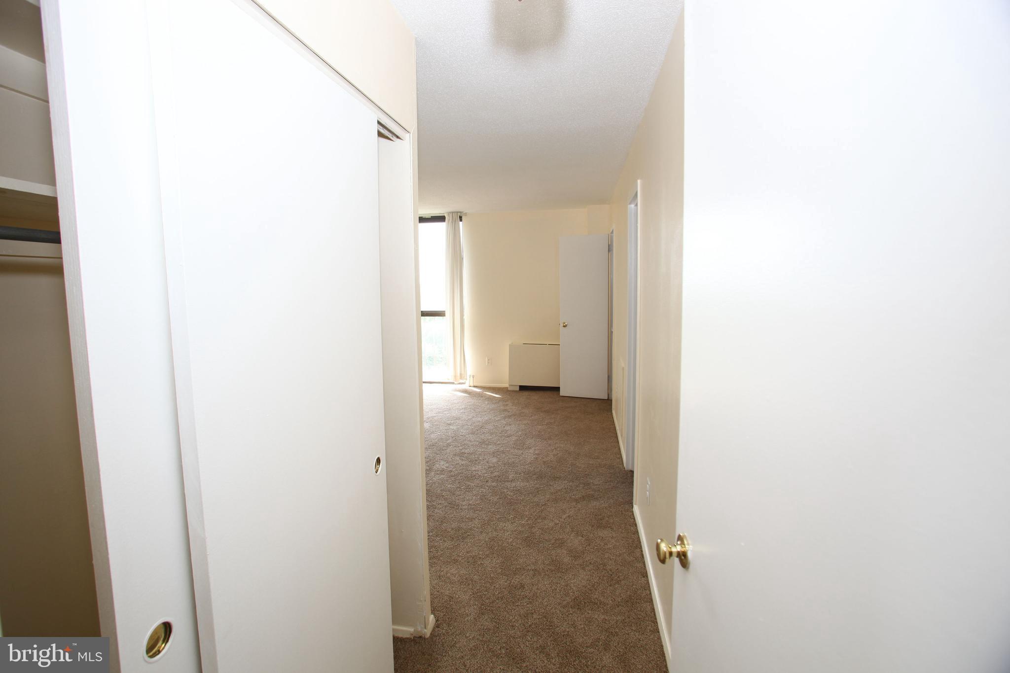 TOWERS IN WESTCHESTER PARK - Residential