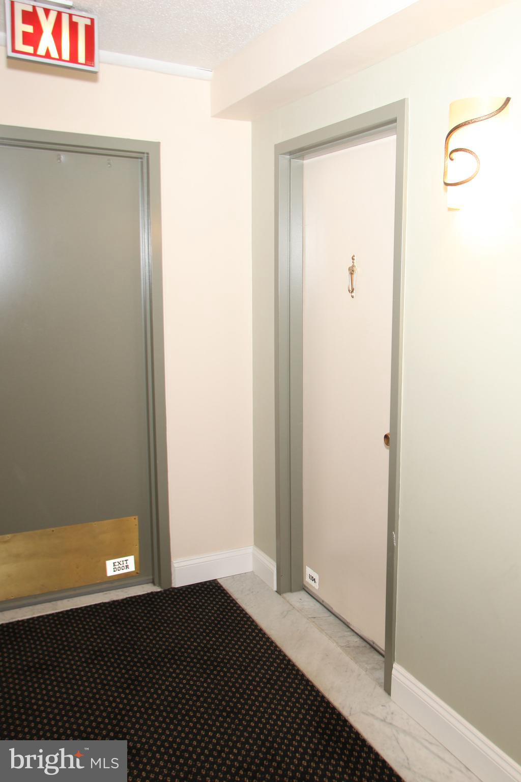 TOWERS IN WESTCHESTER PARK - Residential