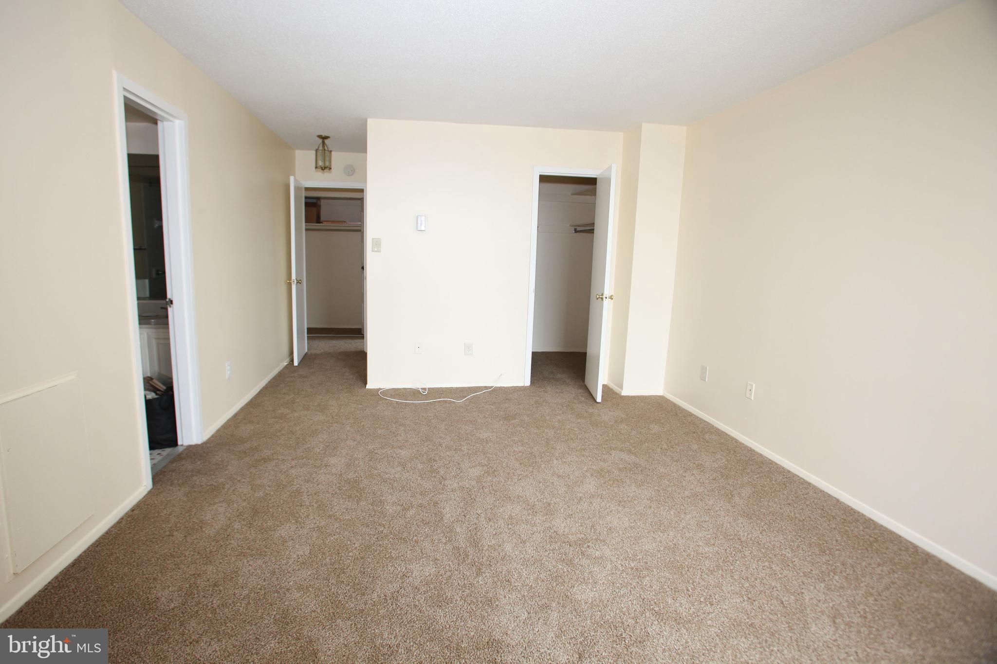 TOWERS IN WESTCHESTER PARK - Residential