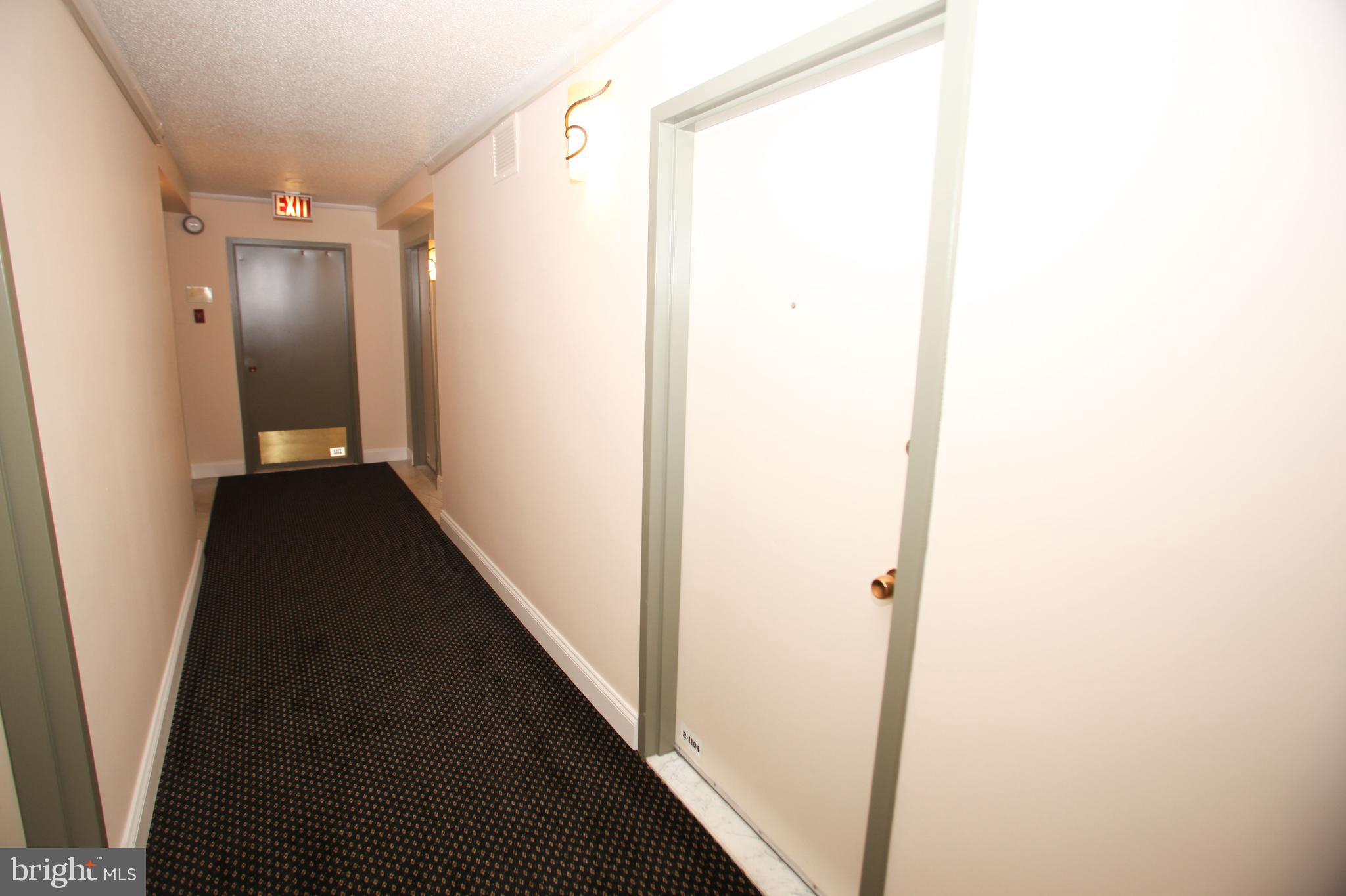 TOWERS IN WESTCHESTER PARK - Residential