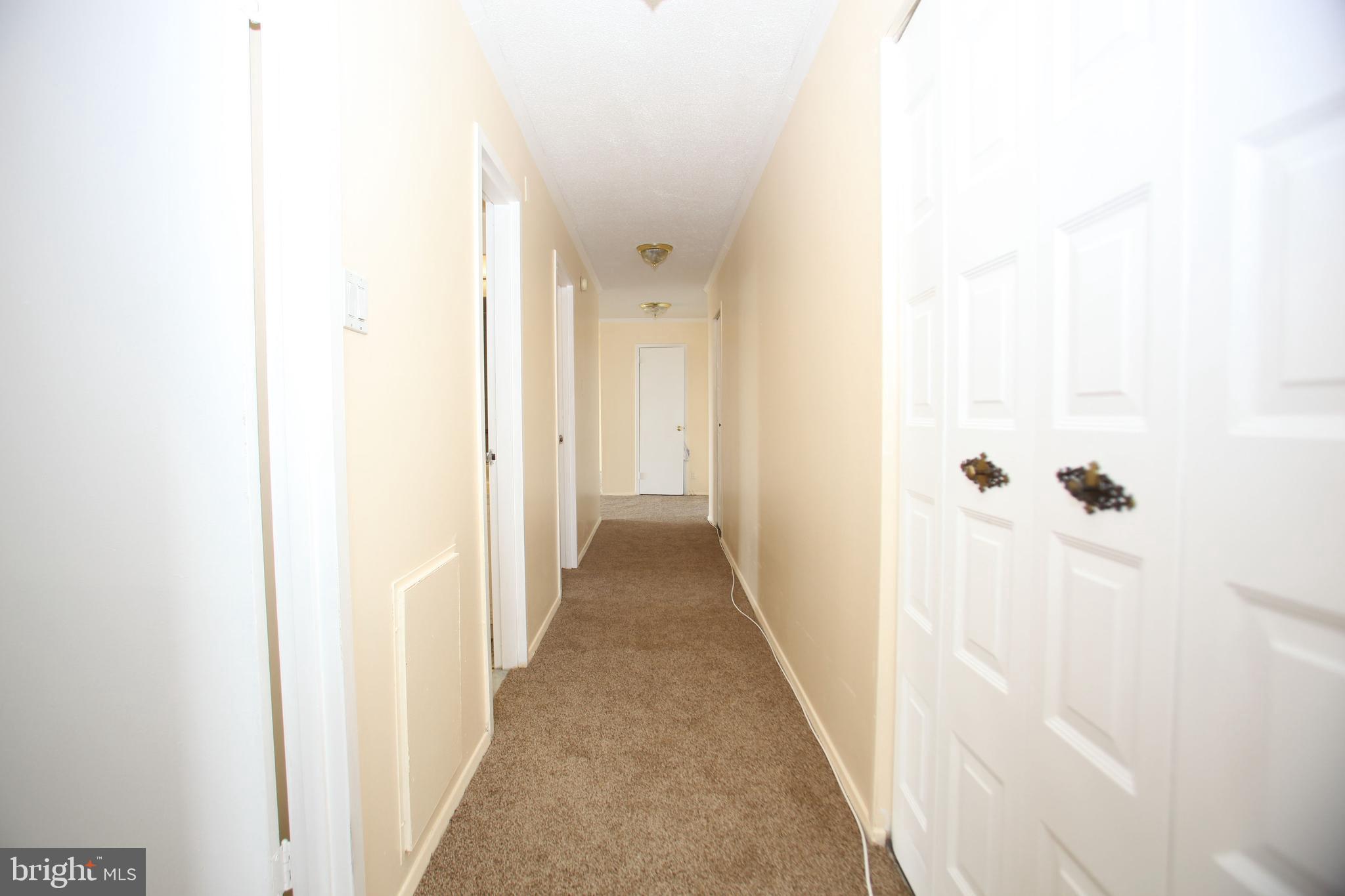 TOWERS IN WESTCHESTER PARK - Residential