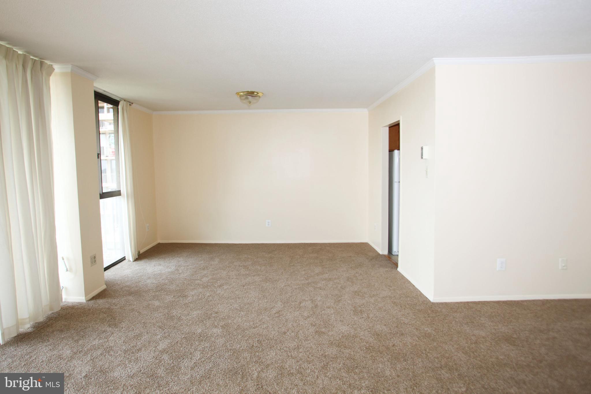 TOWERS IN WESTCHESTER PARK - Residential