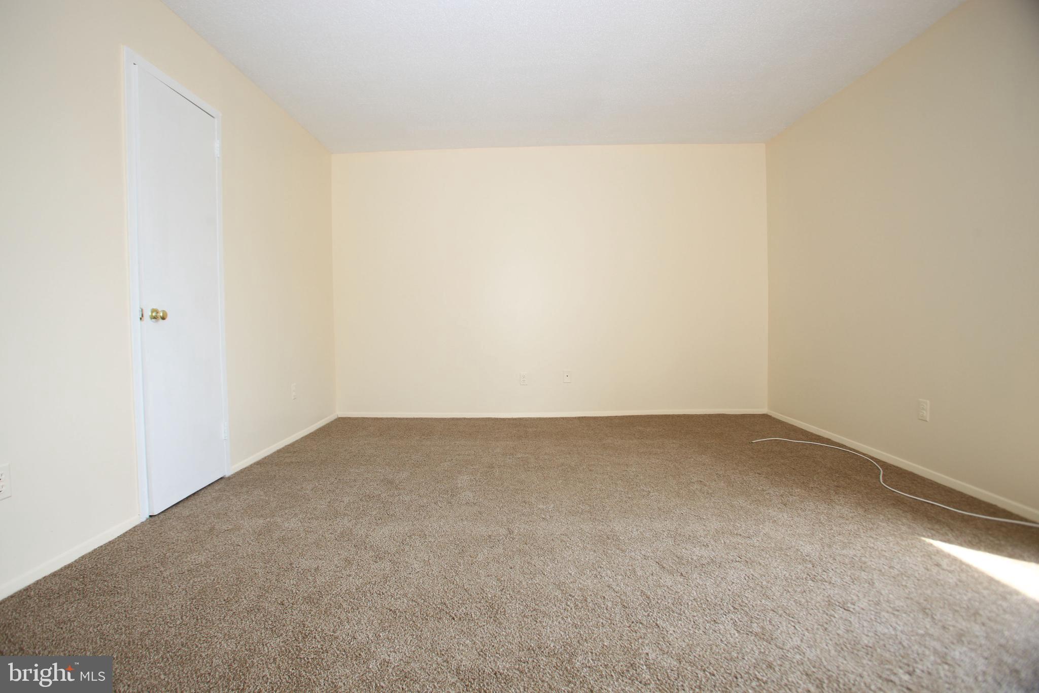 TOWERS IN WESTCHESTER PARK - Residential