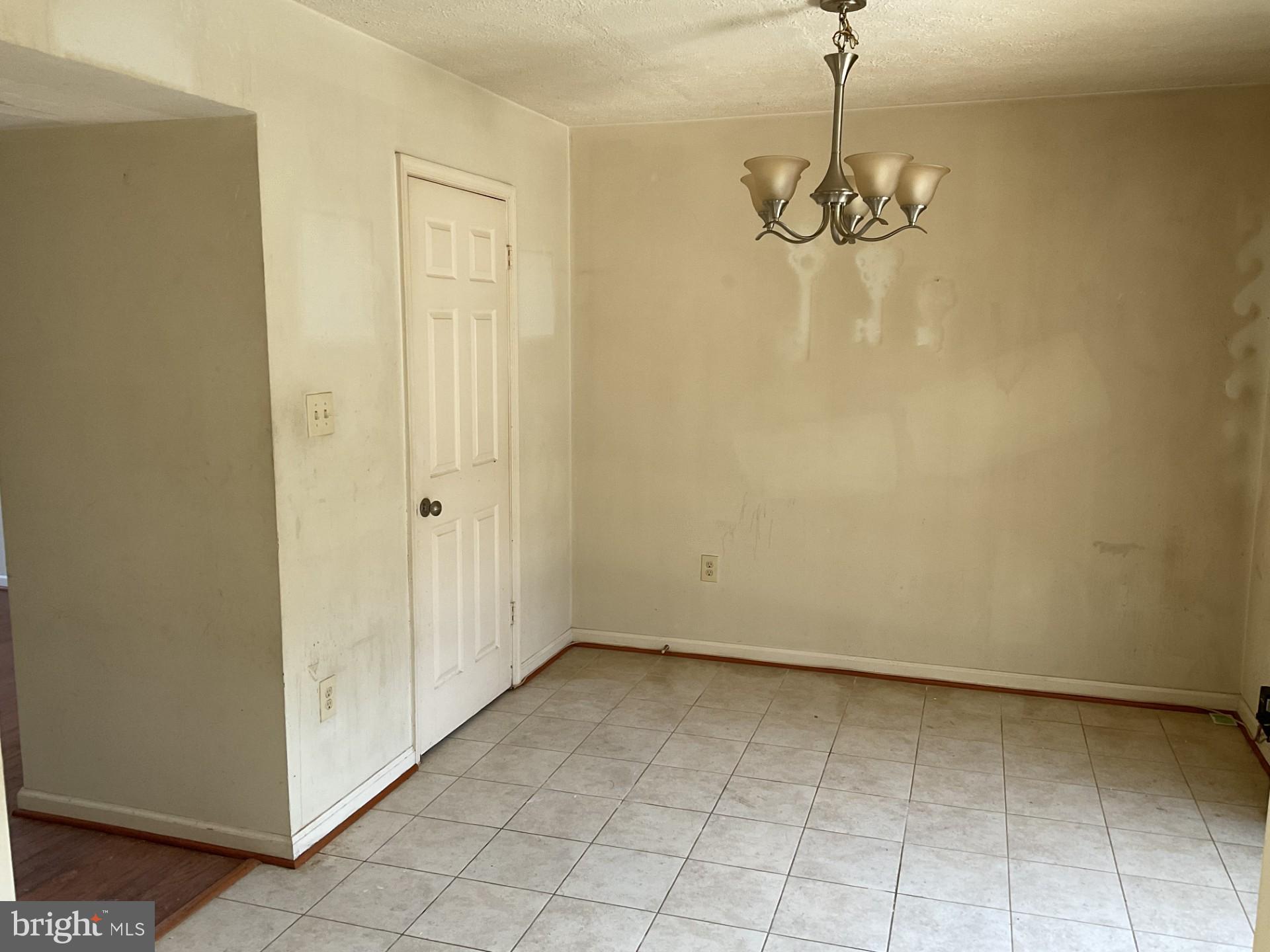 CAPITAL VIEW TOWNHOUSES - Residential