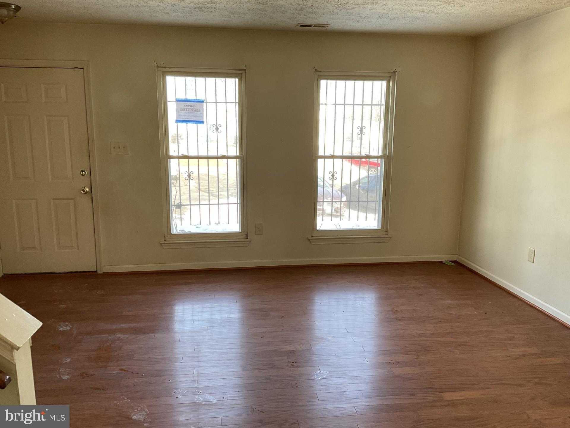 CAPITAL VIEW TOWNHOUSES - Residential