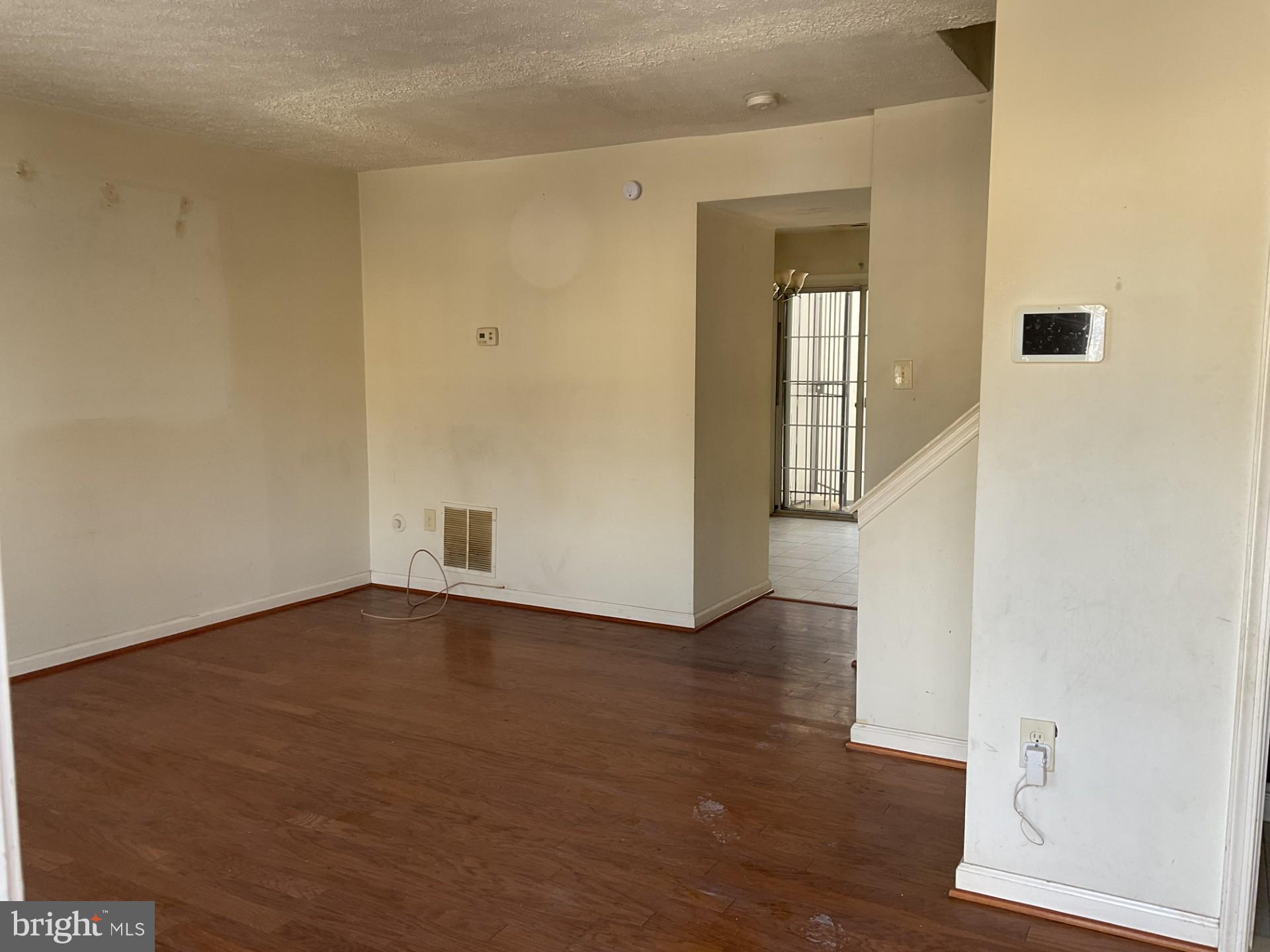 CAPITAL VIEW TOWNHOUSES - Residential