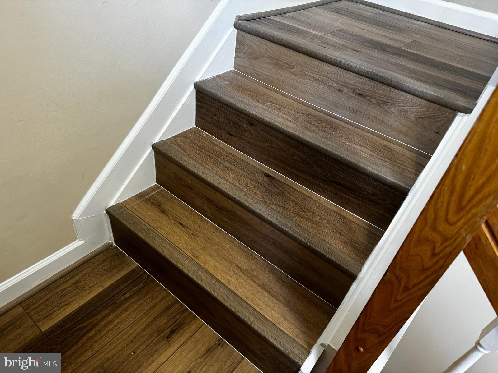 ASHBURN FARM - Residential Lease