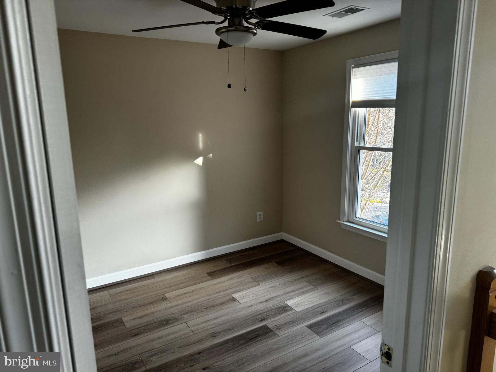 ASHBURN FARM - Residential Lease