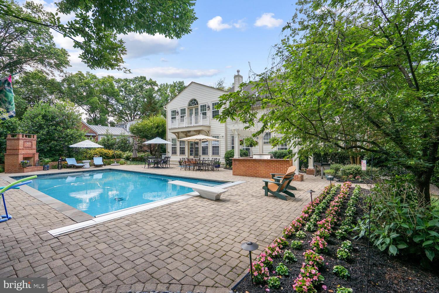 NORTHWEST - Residential