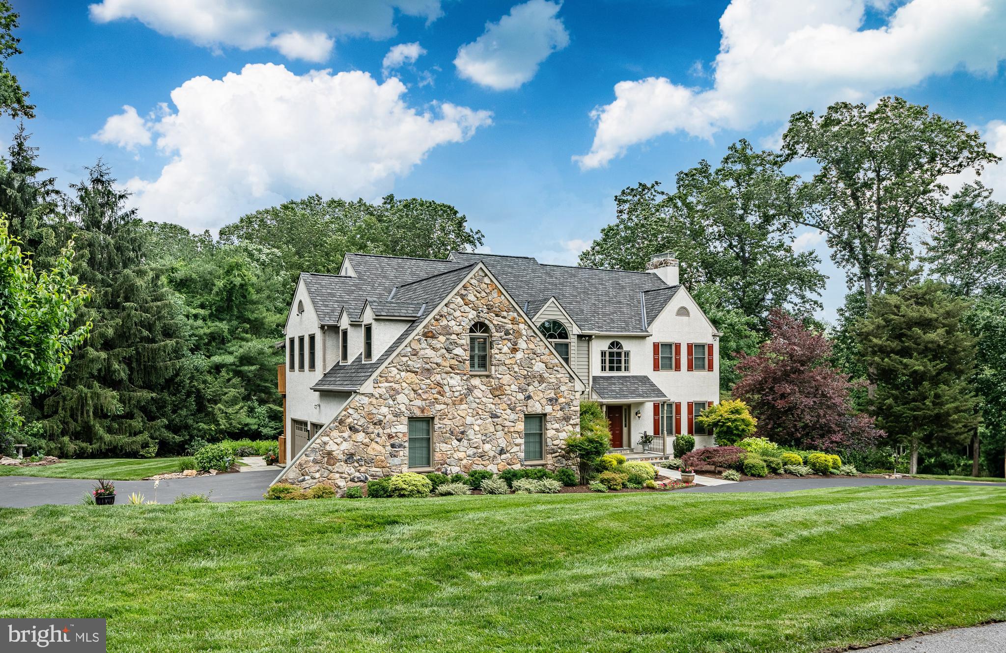 1217 TULLAMORE CIRCLE