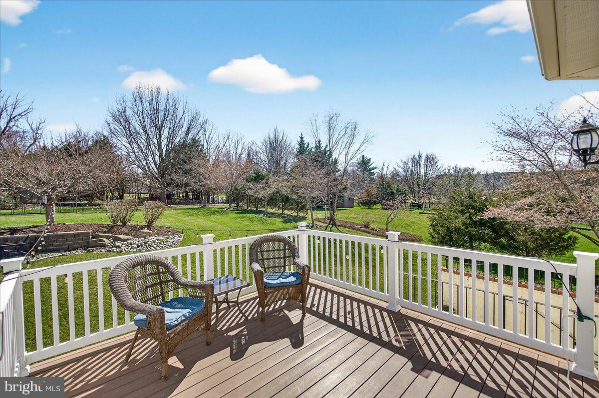 ROYAL OAKS - Residential