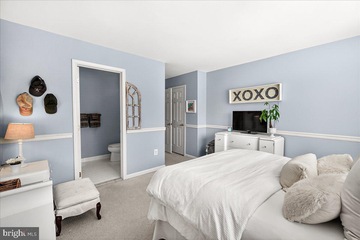 ROYAL OAKS - Residential