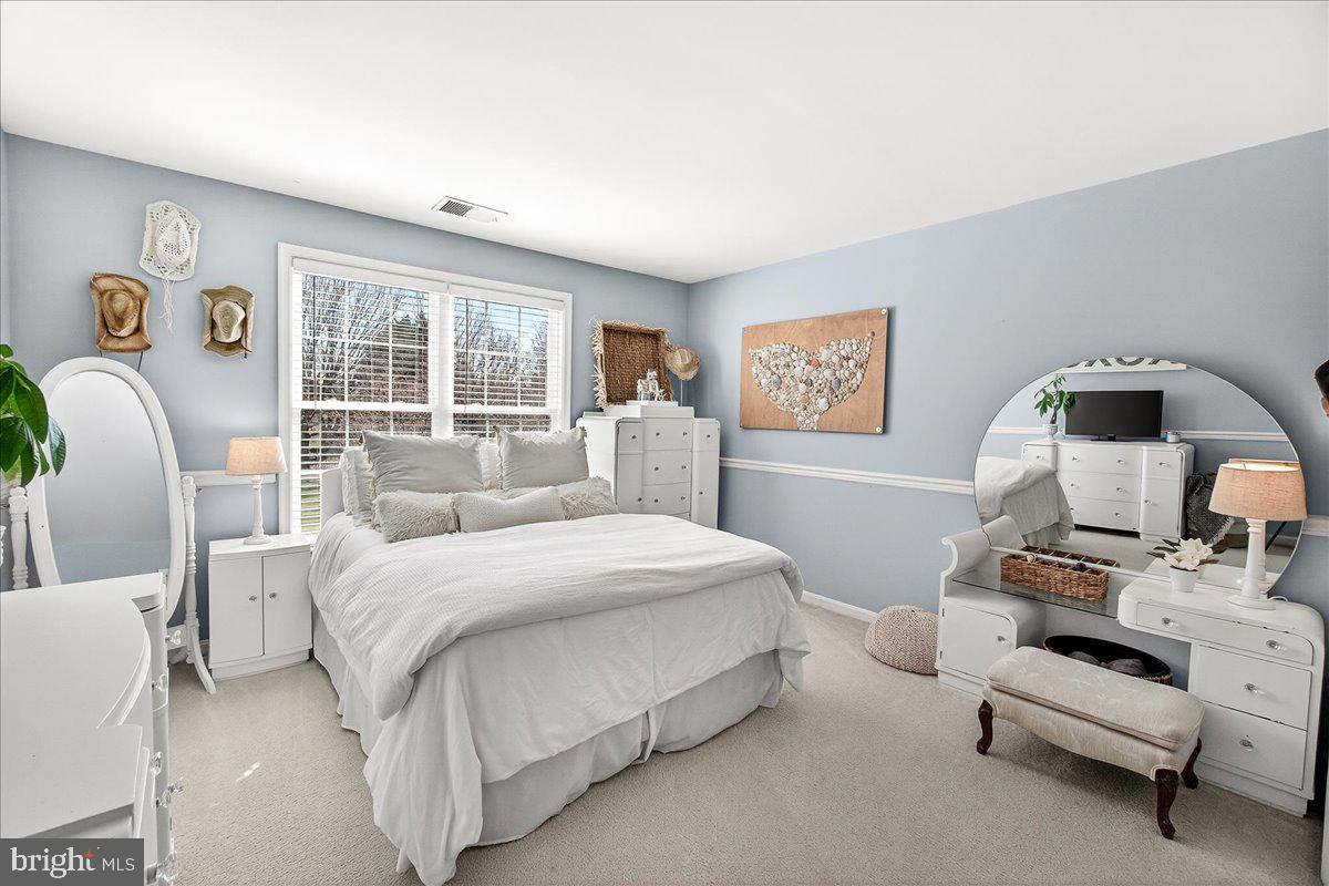 ROYAL OAKS - Residential