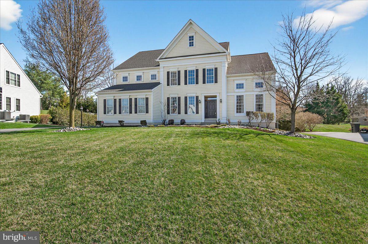 ROYAL OAKS - Residential