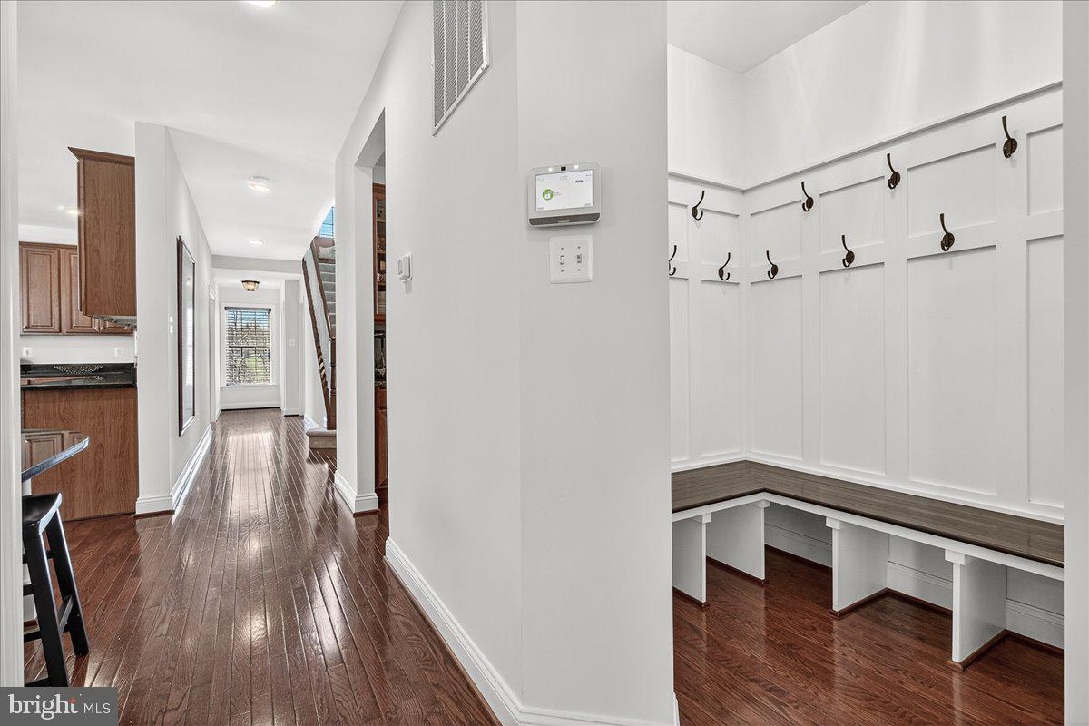 ROYAL OAKS - Residential