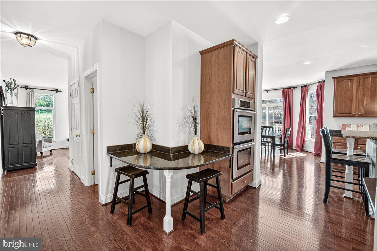 ROYAL OAKS - Residential