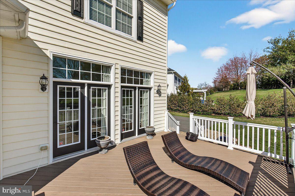 ROYAL OAKS - Residential