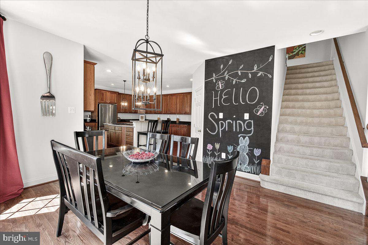 ROYAL OAKS - Residential