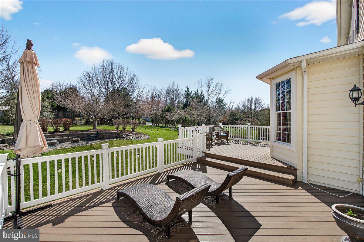 ROYAL OAKS - Residential