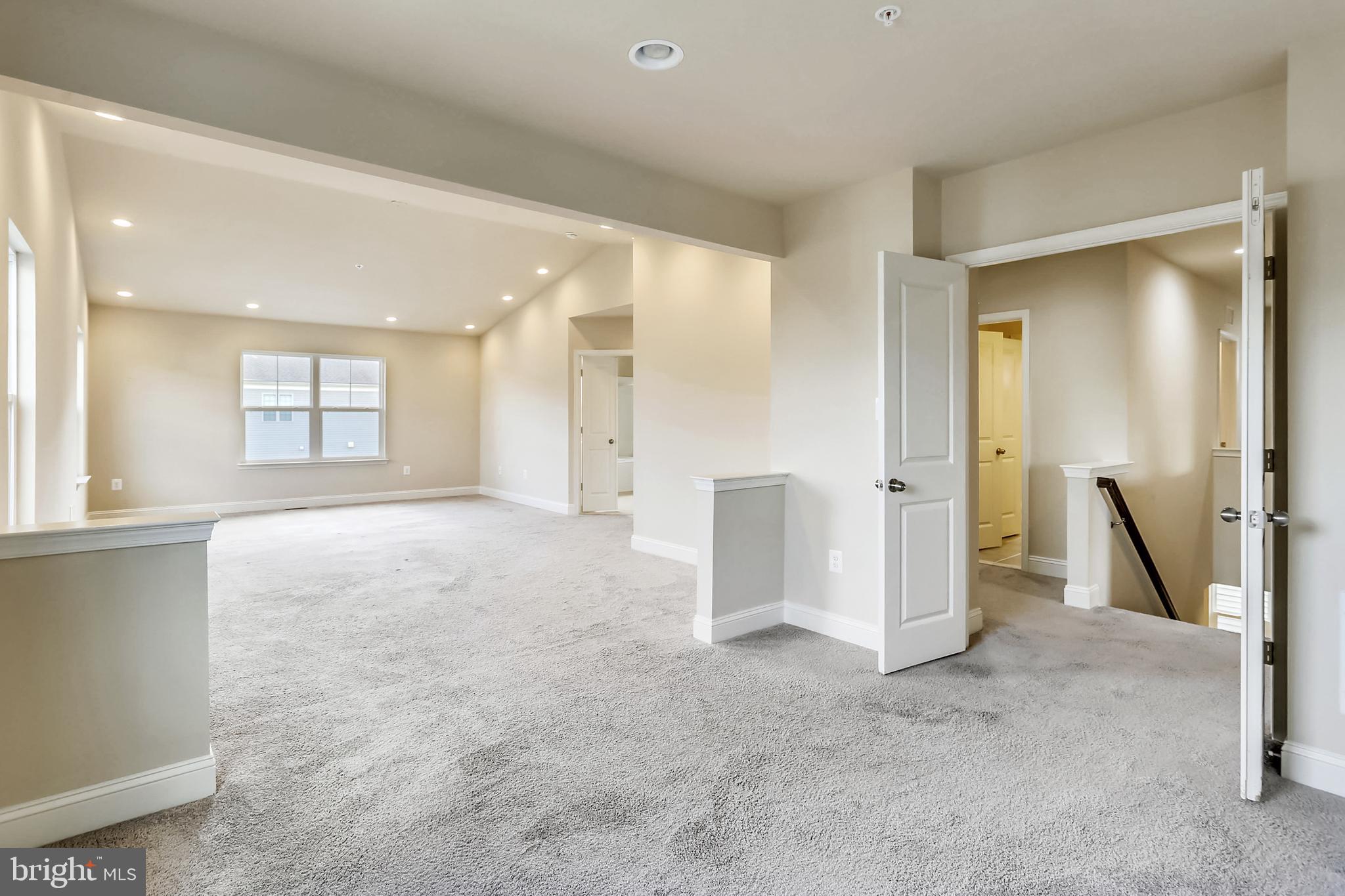 LAYHILL OVERLOOK - Residential Lease