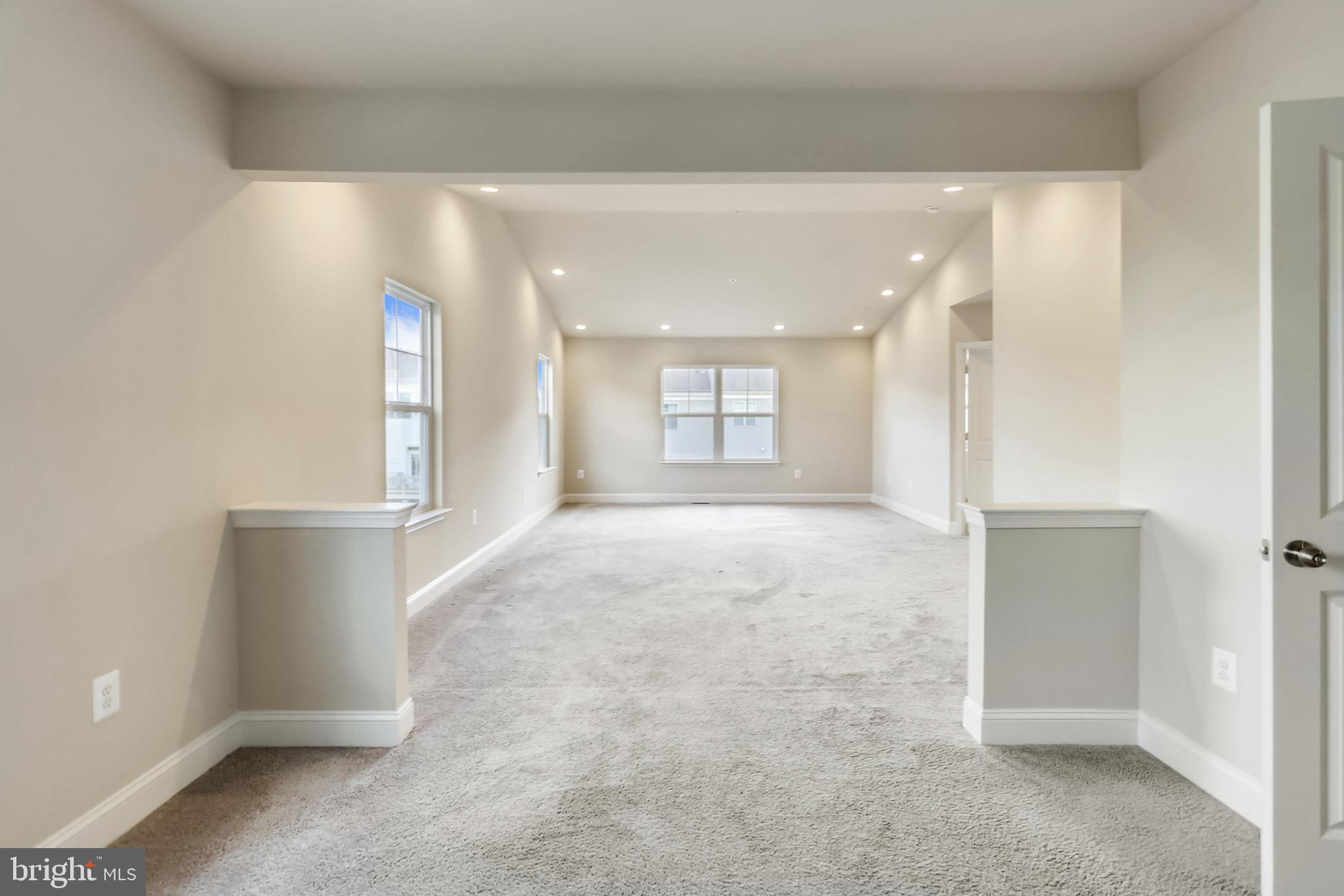 LAYHILL OVERLOOK - Residential Lease