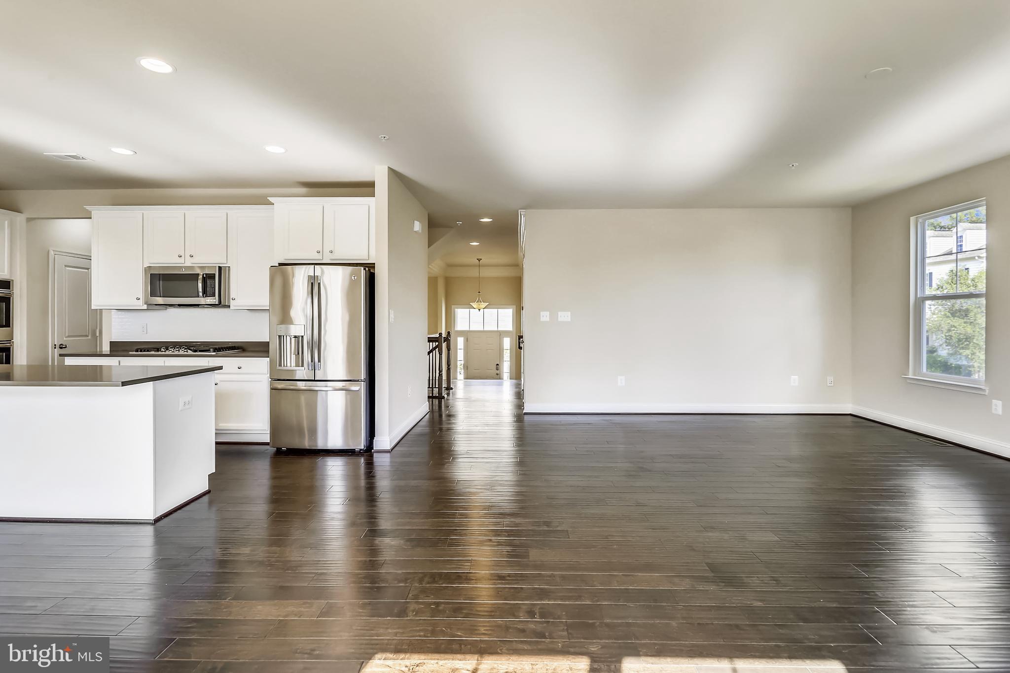 LAYHILL OVERLOOK - Residential Lease