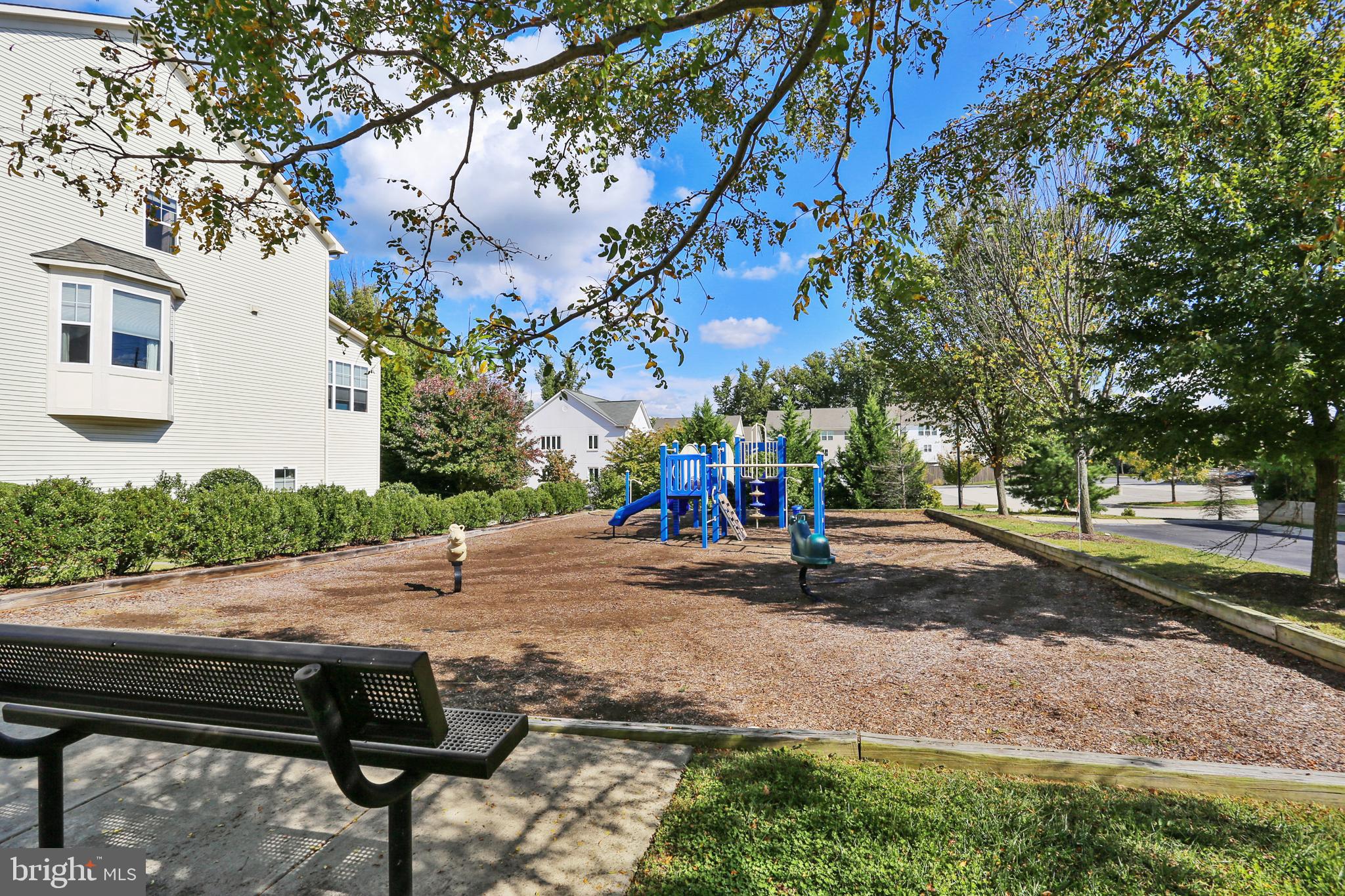 LAYHILL OVERLOOK - Residential Lease