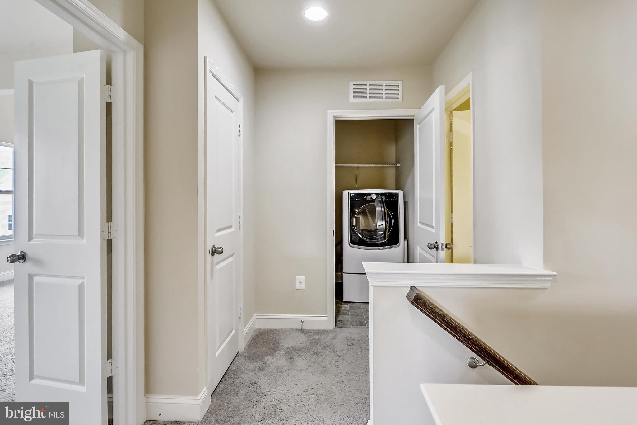 LAYHILL OVERLOOK - Residential Lease